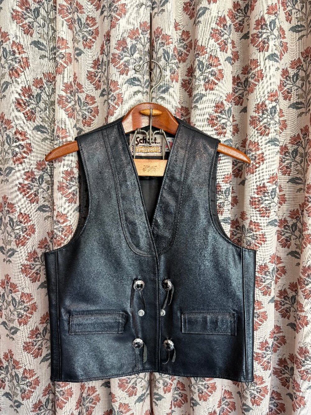 Men's Schott Leather Concho Vest Size Medium